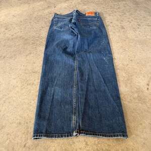Y2K Levi's 505 Regular Fit Medium Wash Denim Jeans